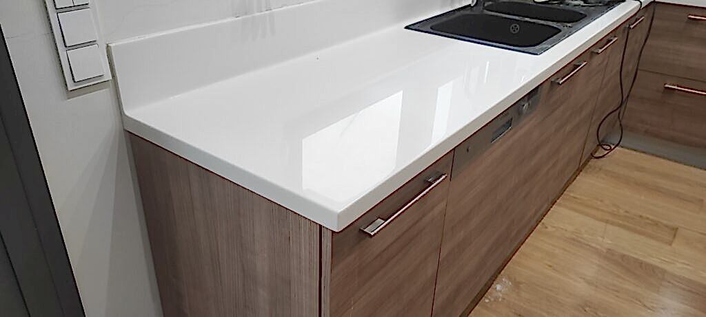 corian γυαλισμα επιφανειας