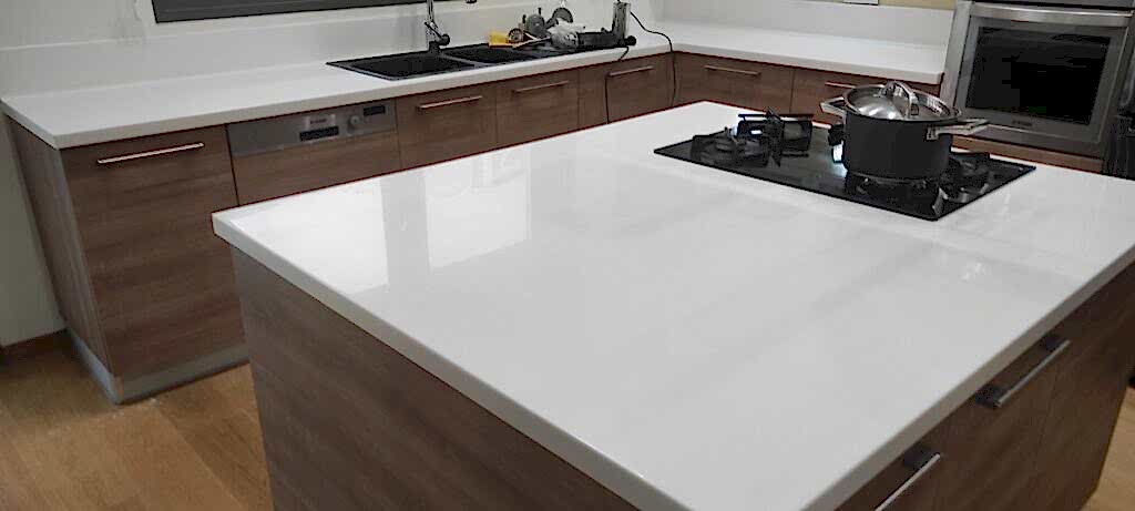 επισκευη corian